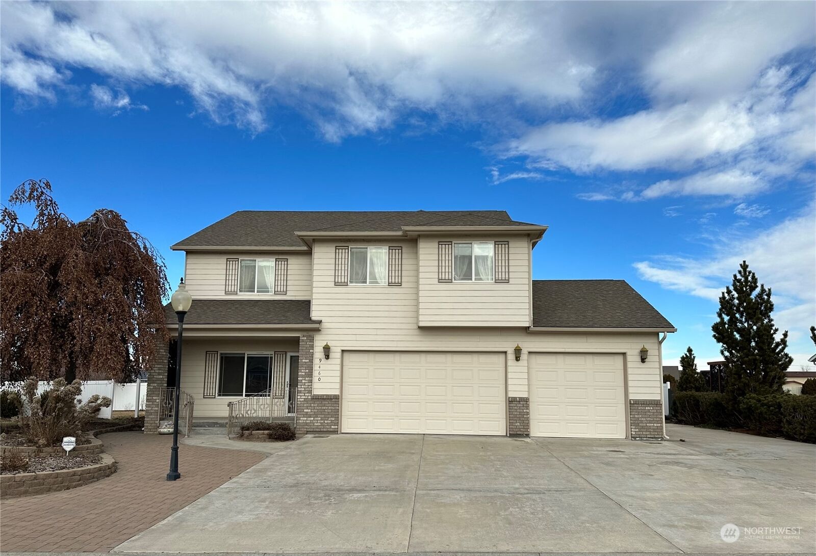 Property Photo:  9460 Albert Way SE  WA 98837 
