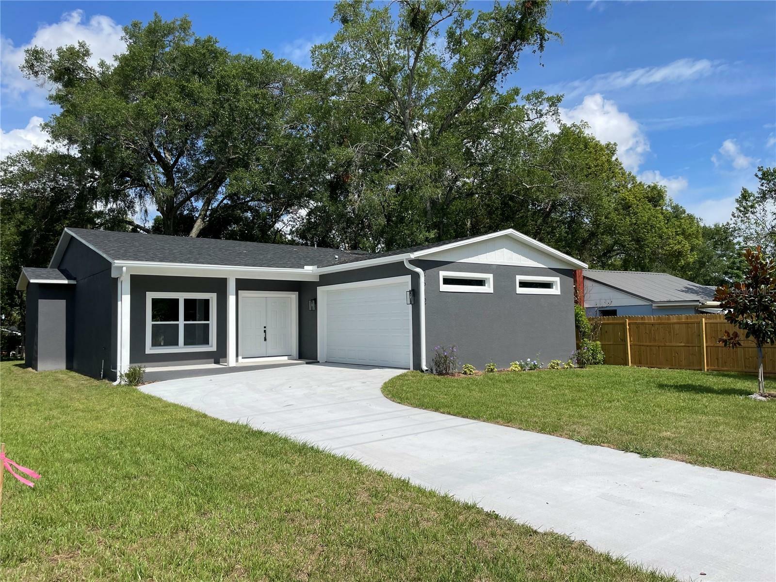 Property Photo:  2612 Hiawatha Avenue  FL 32773 