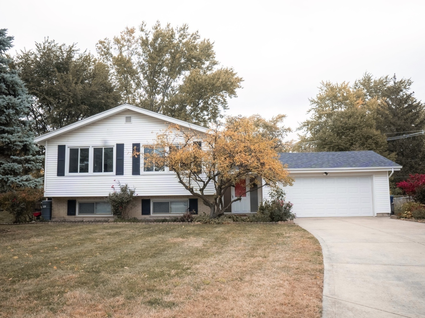 Property Photo:  1244 Jeffery Drive  IL 60430 