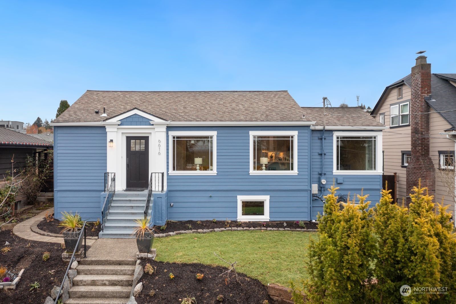 Property Photo: 6616 Fauntleroy Way SW WA 98136