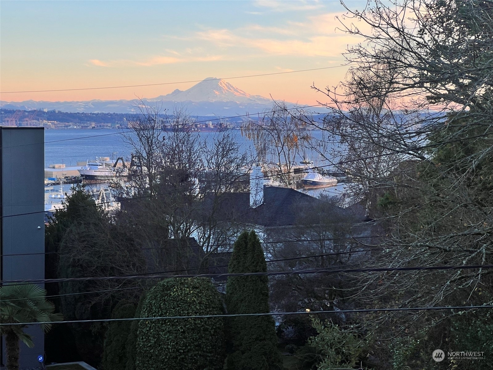 Property Photo: 2376 W Howe Street WA 98199