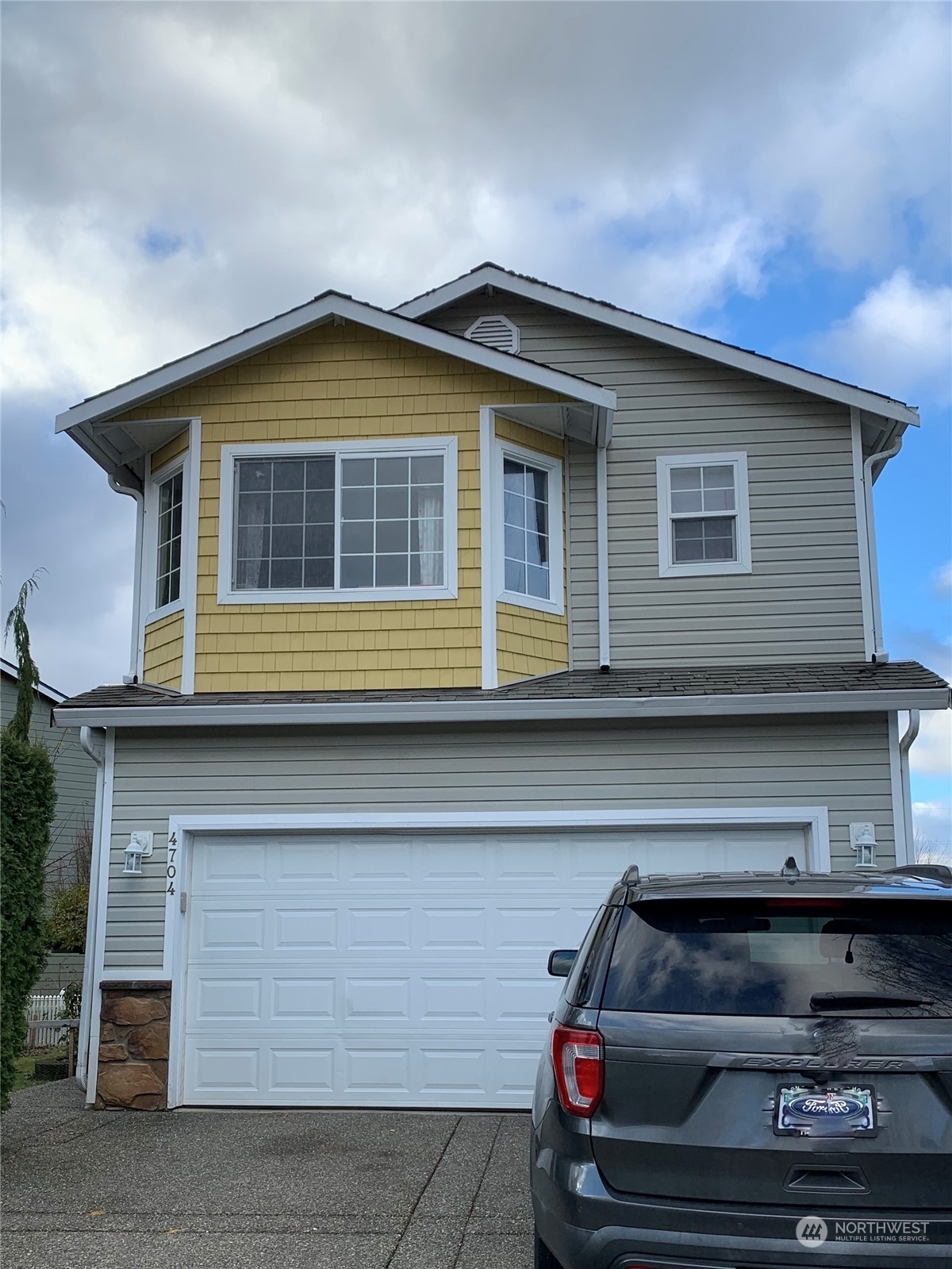 Property Photo:  4704 150th Place SE  WA 98208 