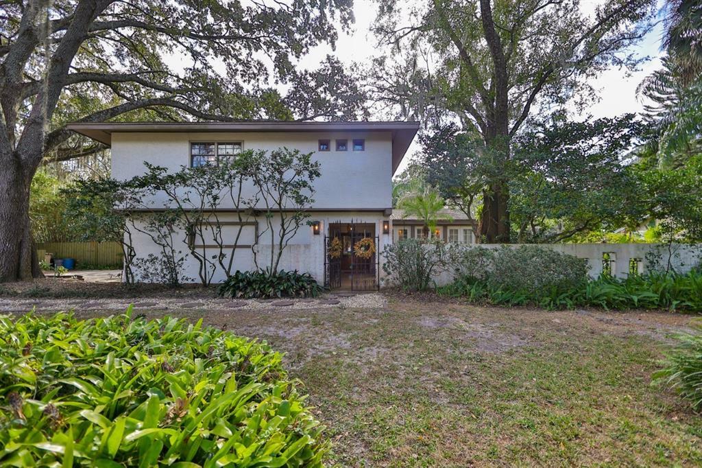 Property Photo:  6609 Whiteway Drive  FL 33617 