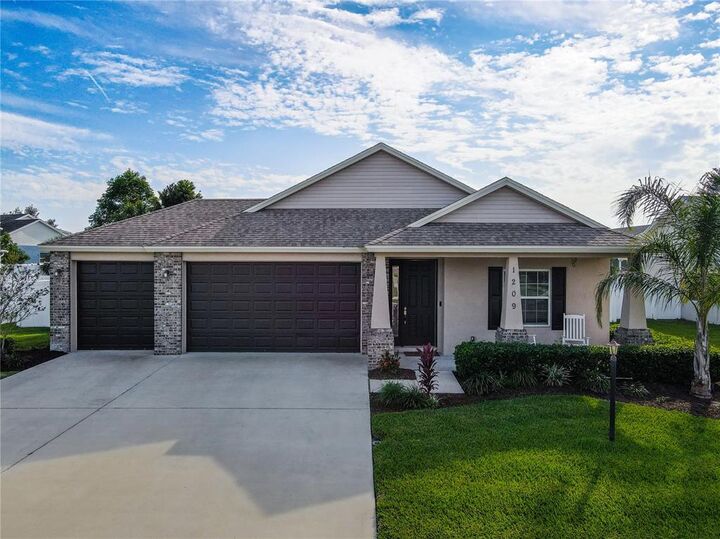 1209 Wild Daisy Drive  Plant City FL 33563 photo