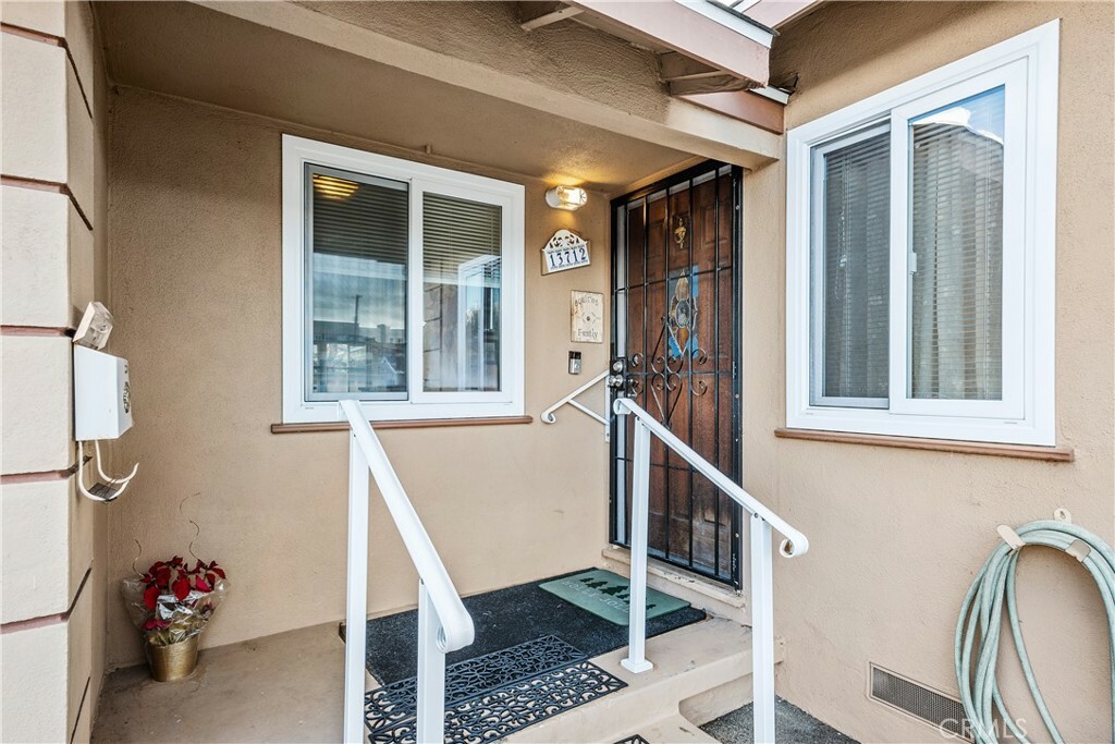 Property Photo:  13712 Chestnut Street  CA 92683 