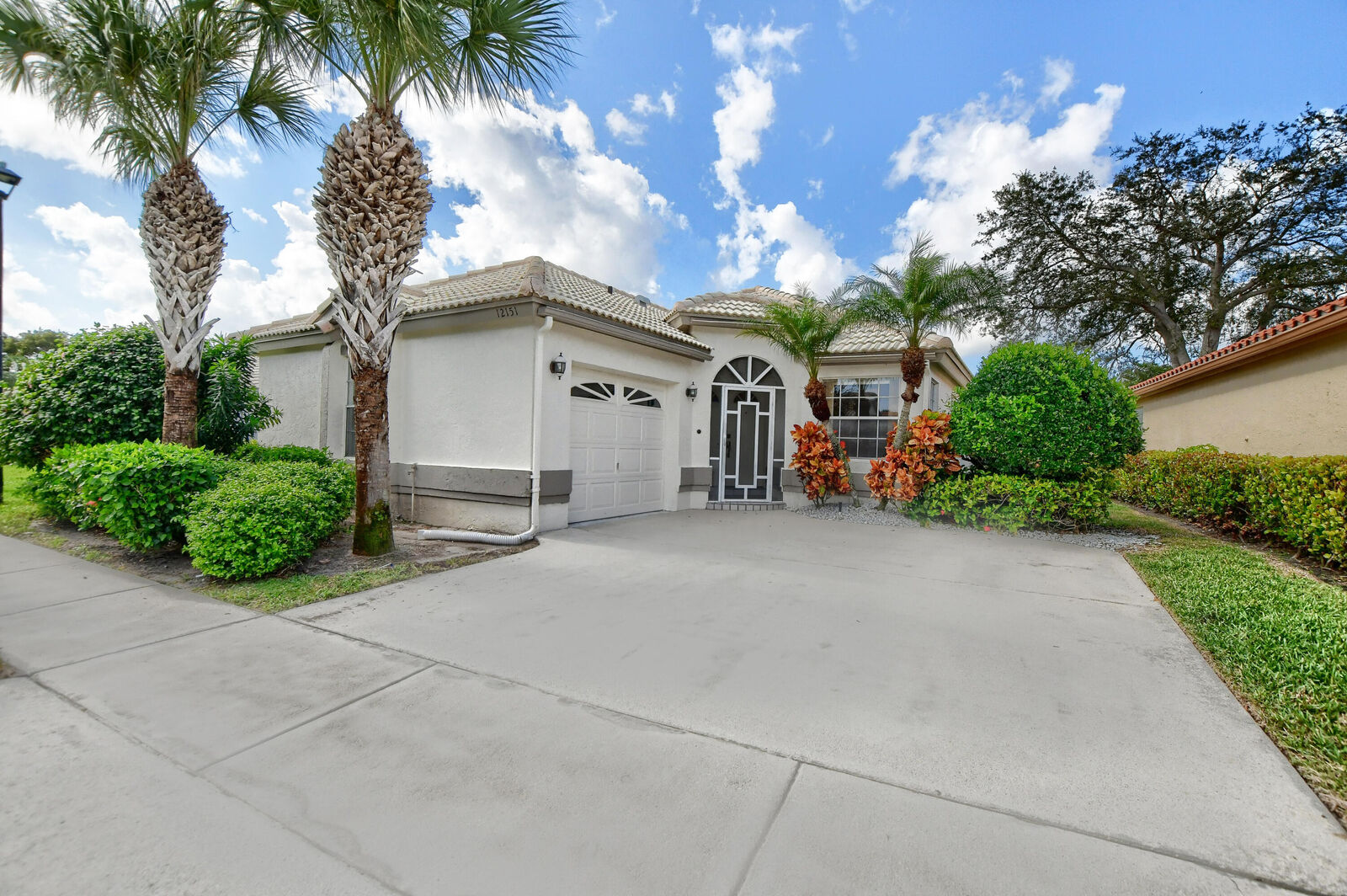 Property Photo:  12151 Bay Club Drive  FL 33437 