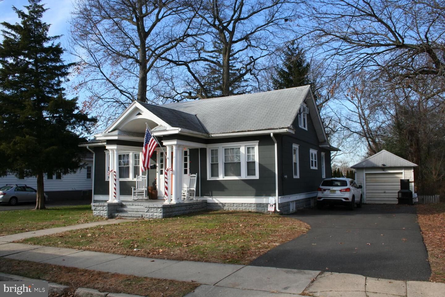 Property Photo:  815 Tatum Street  NJ 08096 