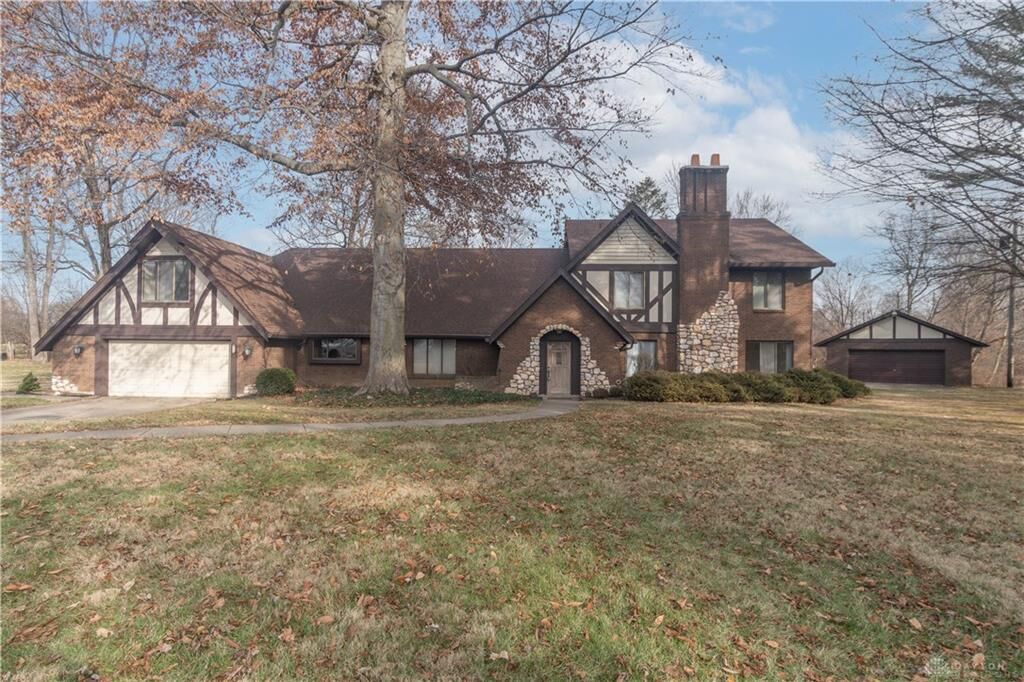 Property Photo: 7260 Candlewyck Court OH 45459