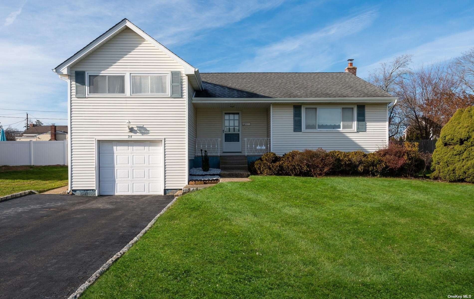 Property Photo:  24 Jonquill Lane  NY 11754 