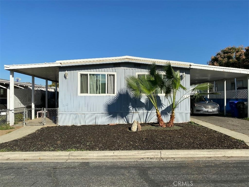 1560 Massachusetts Avenue 111  Riverside CA 92507 photo