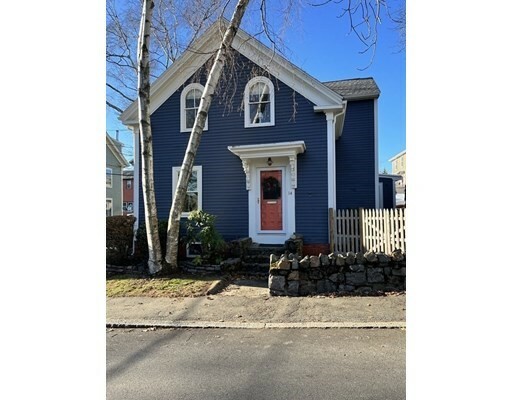 Property Photo:  14 Cowell St  MA 01945 