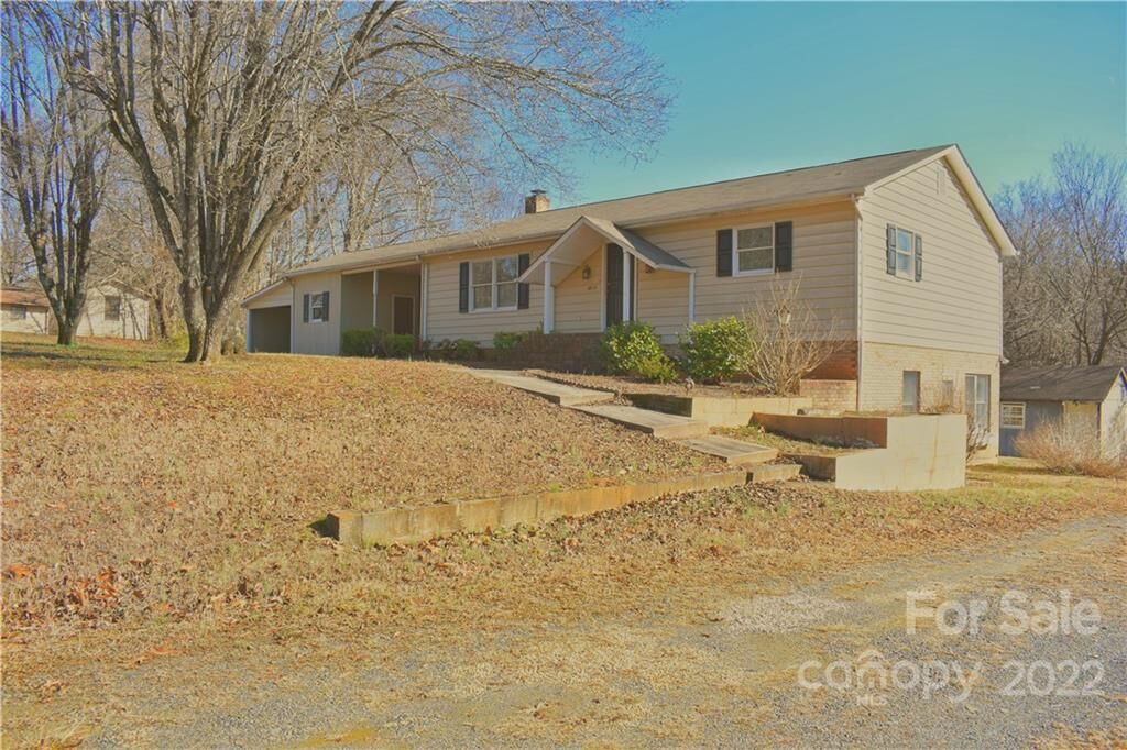 Property Photo: 4515 Flowes Store Road NC 28025