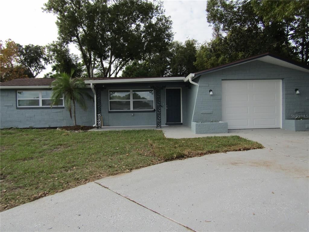 Property Photo: 3345 Chickadee Drive FL 34690