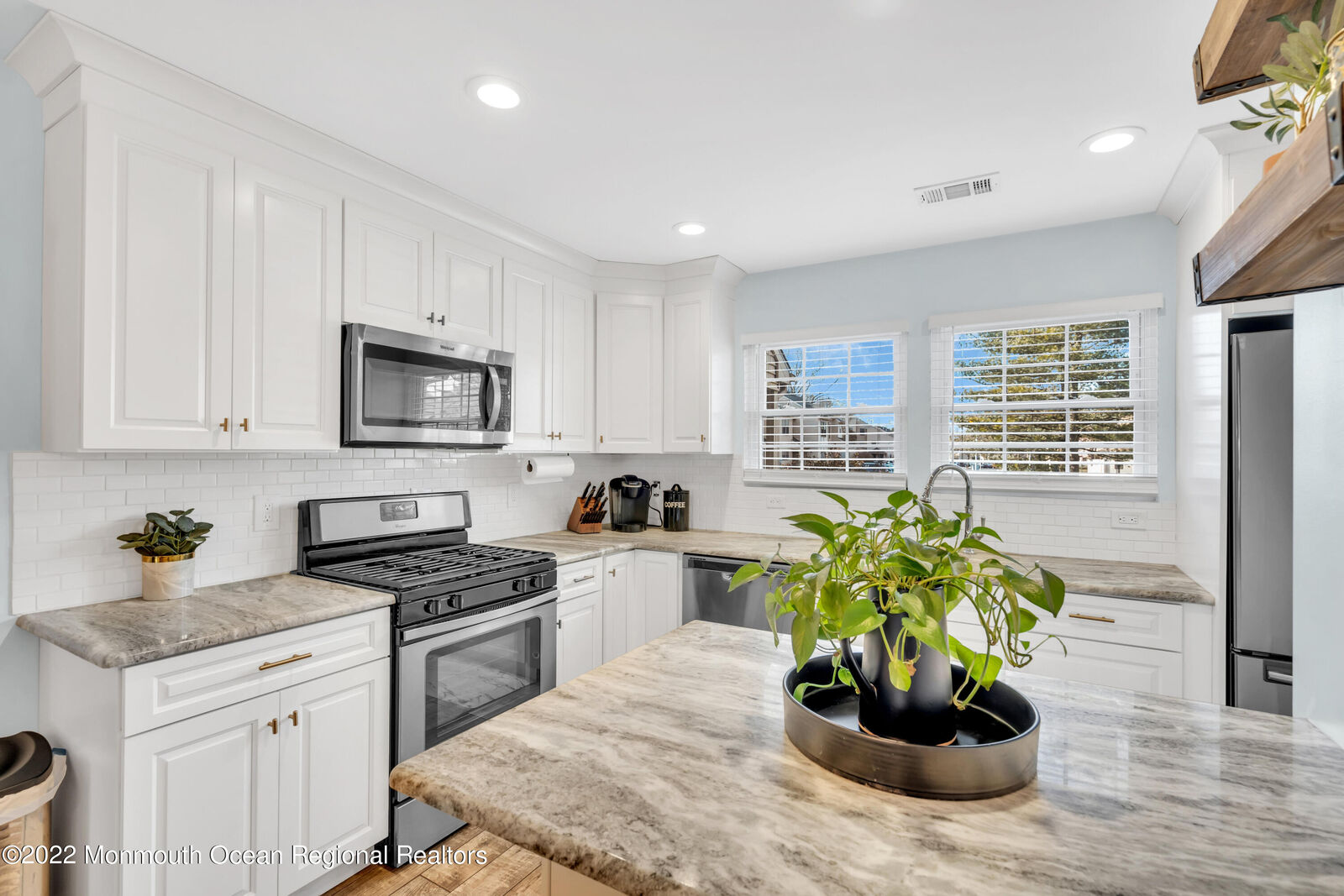 Property Photo: 131 Aster Court NJ 08527