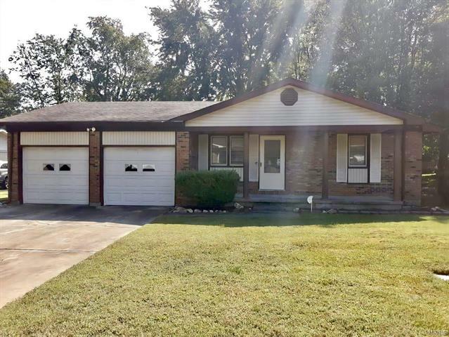 905 Stanford Drive  Sikeston MO 63801 photo