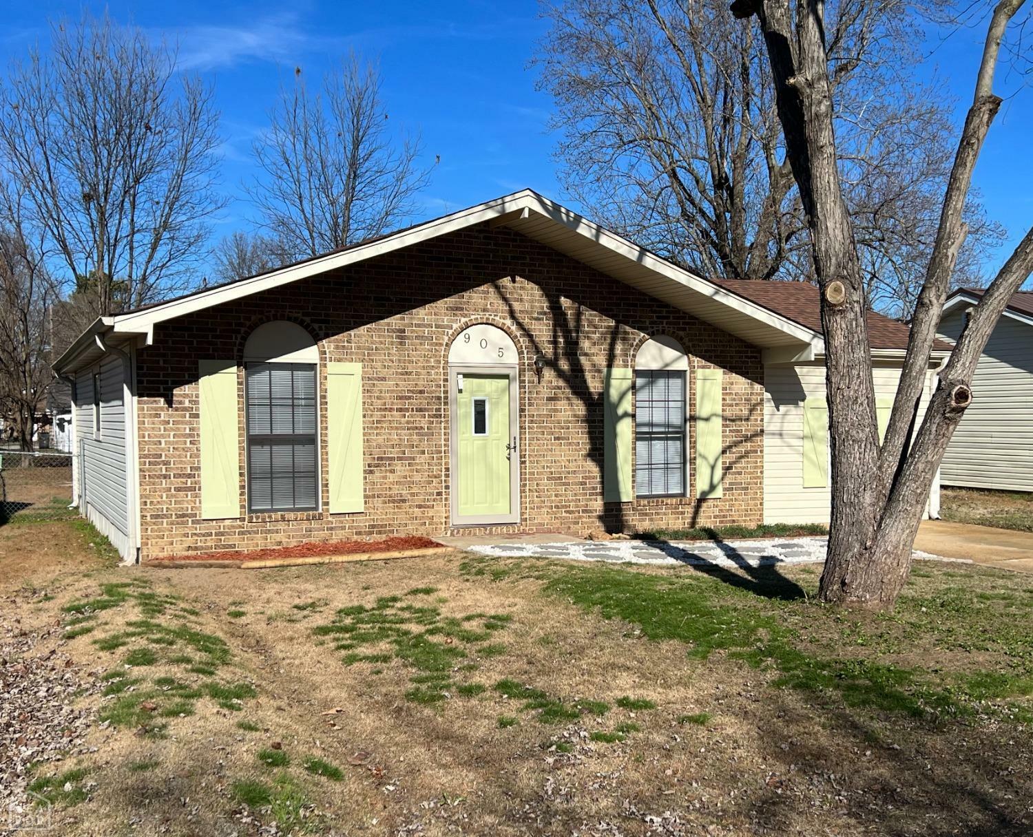 Property Photo:  905 Ada Street  AR 72450 