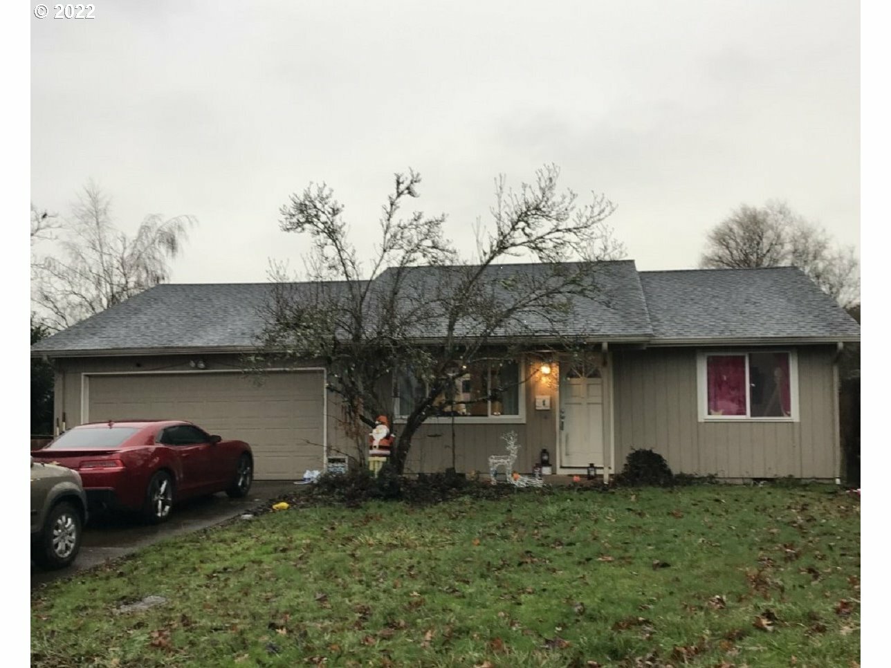 Property Photo: 558 Janus St OR 97477