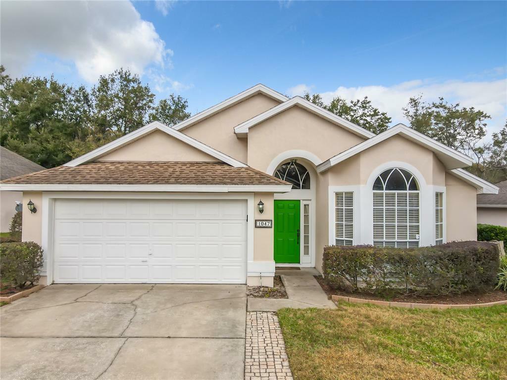 Property Photo:  1047 Royal Oaks Drive  FL 32703 