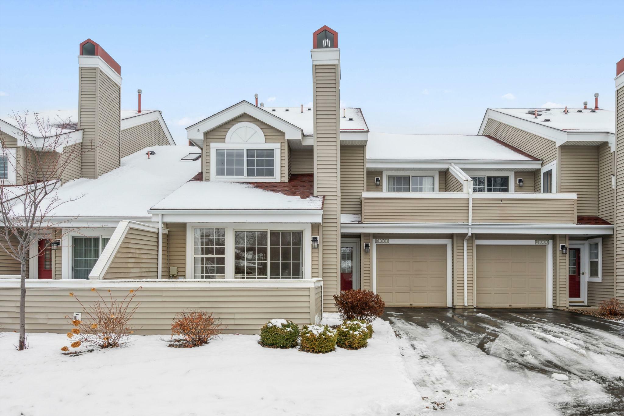 Property Photo:  2100 Shenandoah Court B  MN 55447 