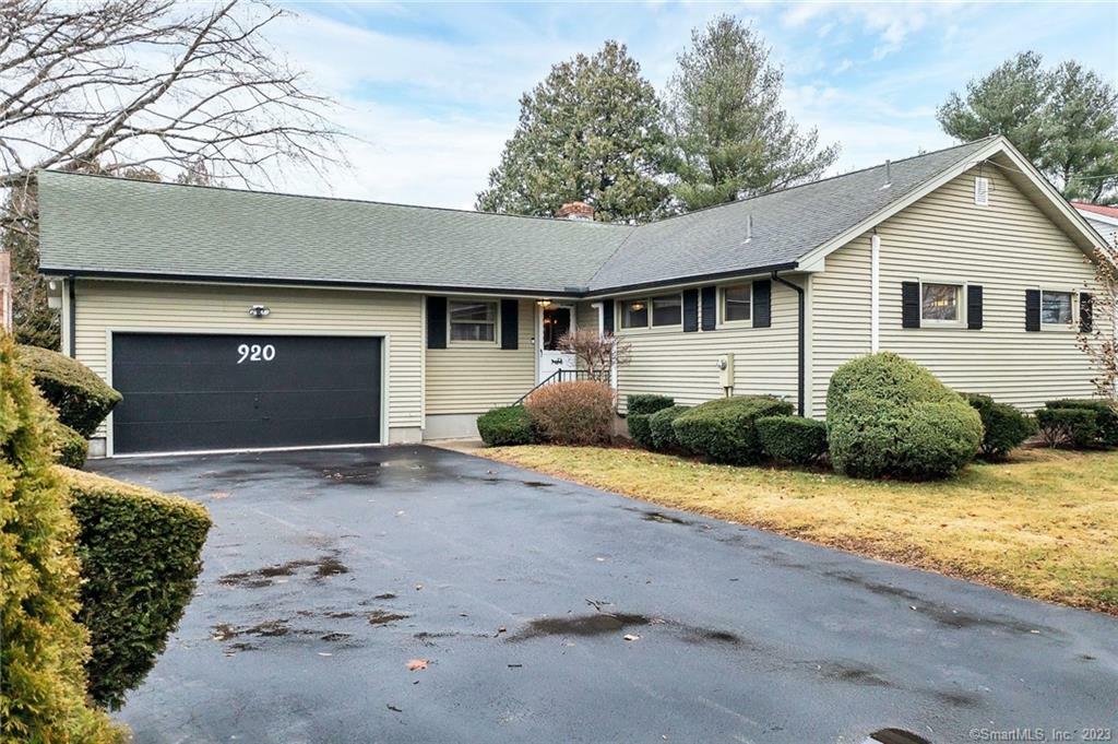Property Photo:  920 Ocean Avenue  CT 06320 