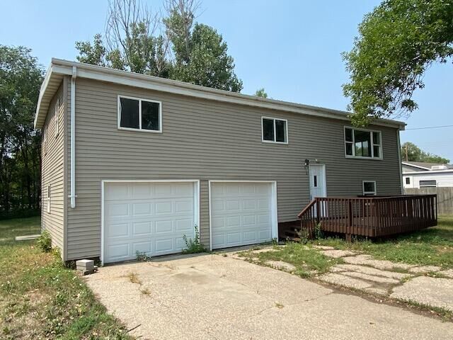 Property Photo: 816 S 13th St SD 57401