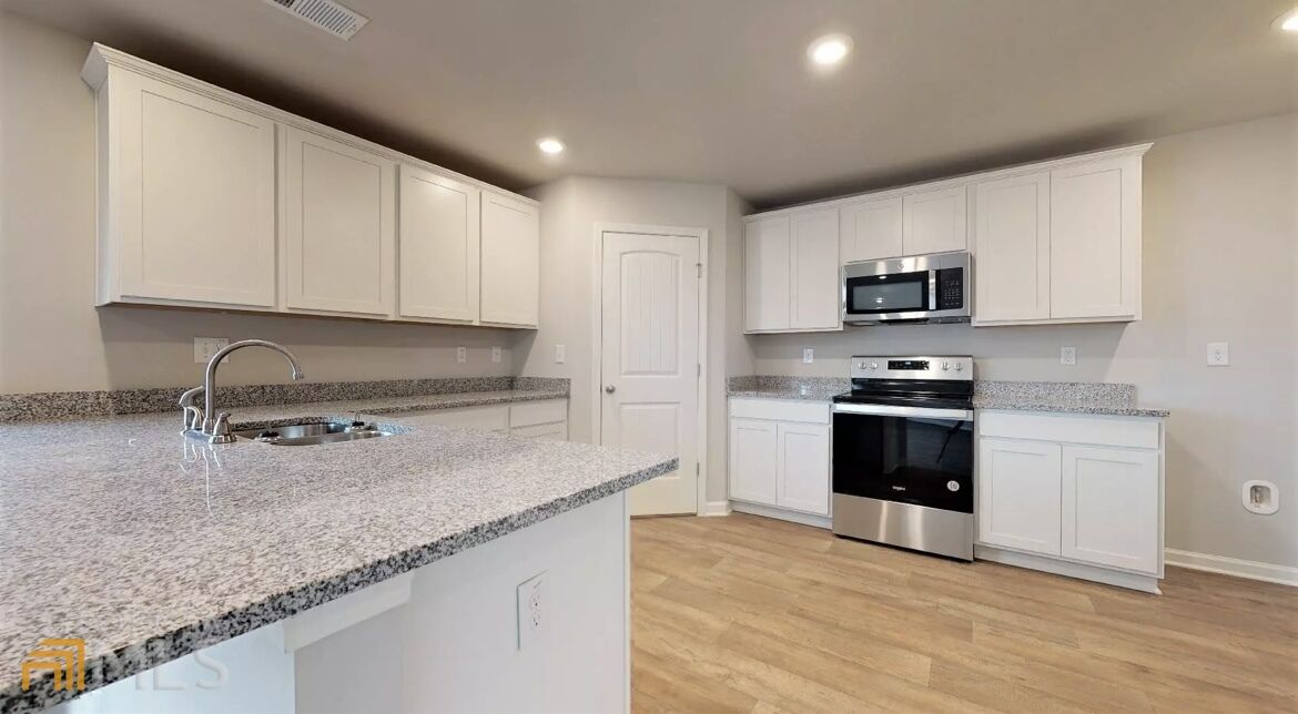 Property Photo:  288 Sandy Creek Drive F23  GA 30052