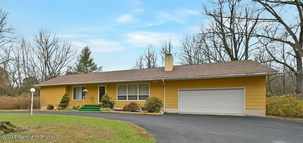 Property Photo:  100 Hollow Road  PA 18302 