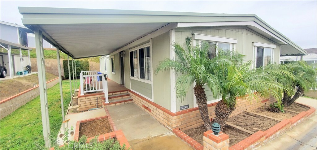 Property Photo:  2601 E Victoria St 348  CA 90220 