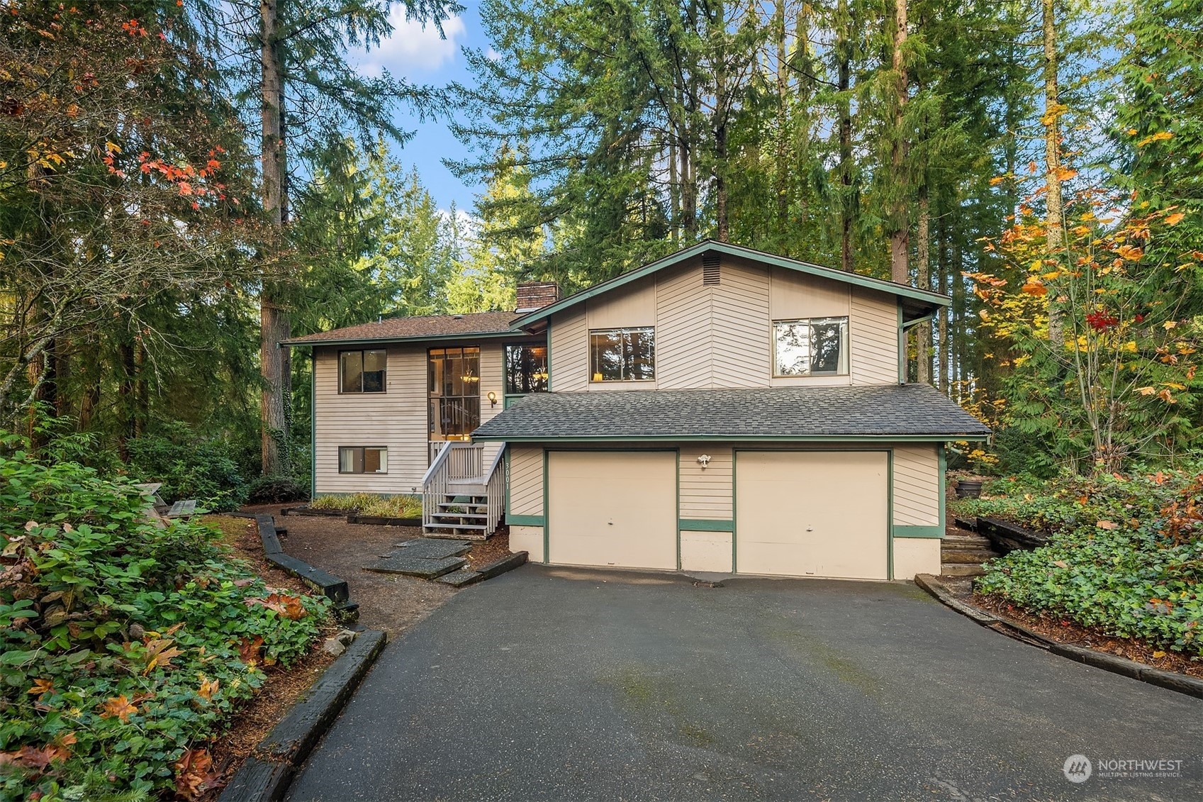 Property Photo:  3001 255th Avenue SE  WA 98075 