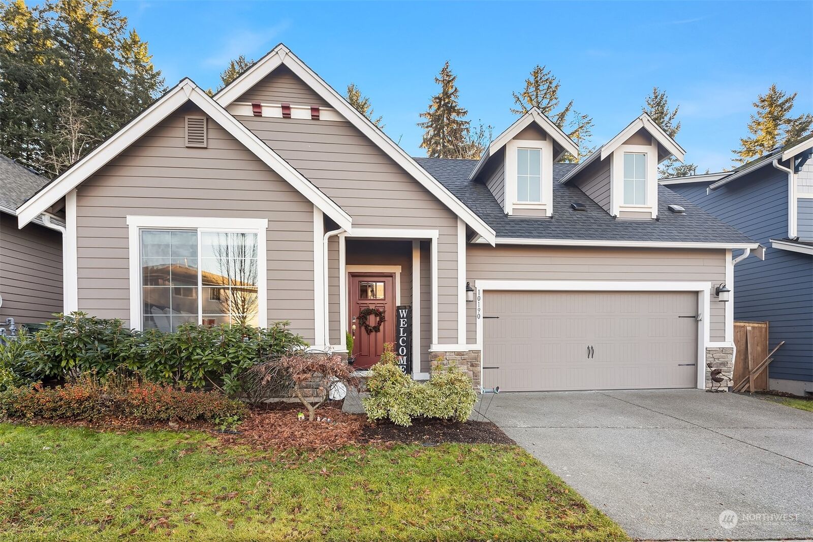 Property Photo: 10190 Sentinel Loop WA 98332