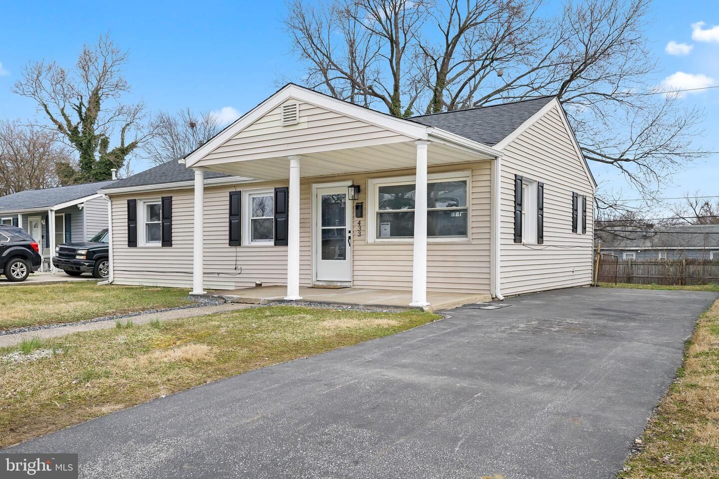 Property Photo:  433 Morehouse Drive  DE 19801 