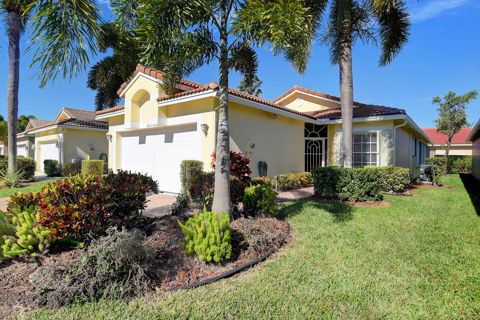 Property Photo:  7677 Cherry Blossom Way  FL 33437 