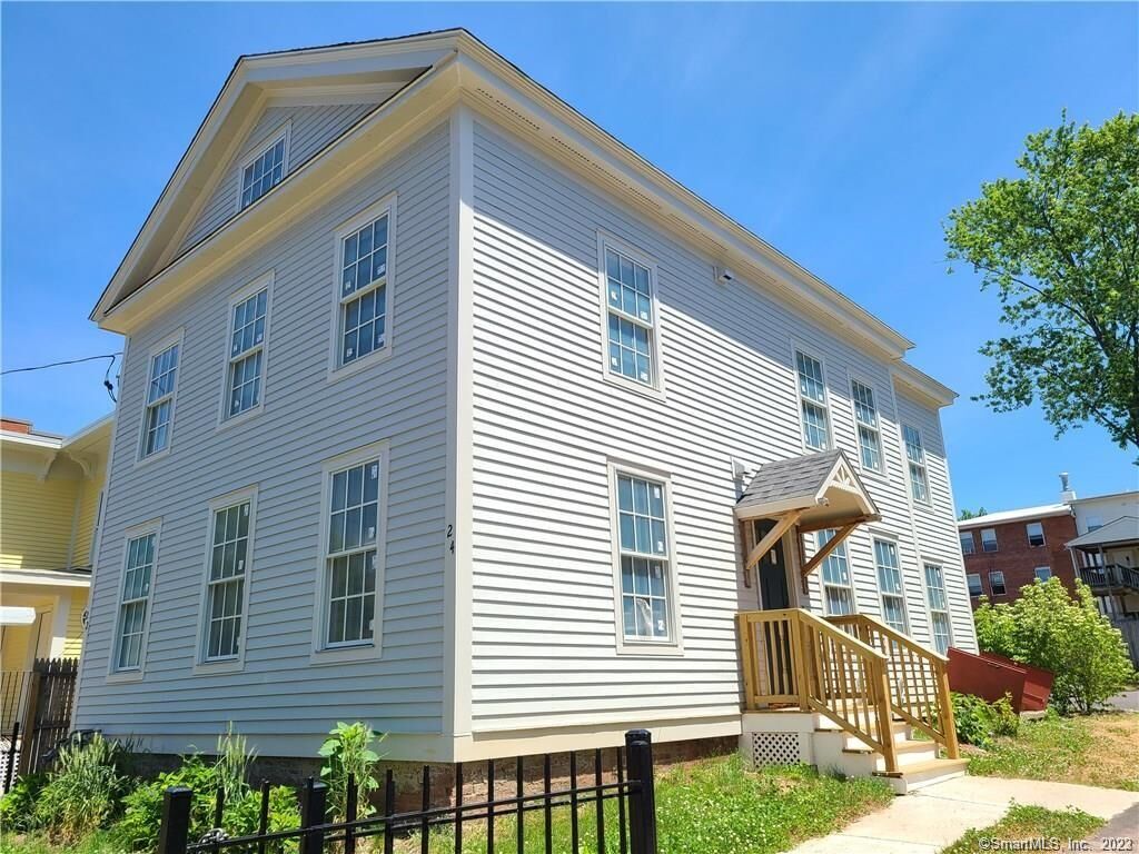 Property Photo:  24 Wolcott Street 1  CT 06106 