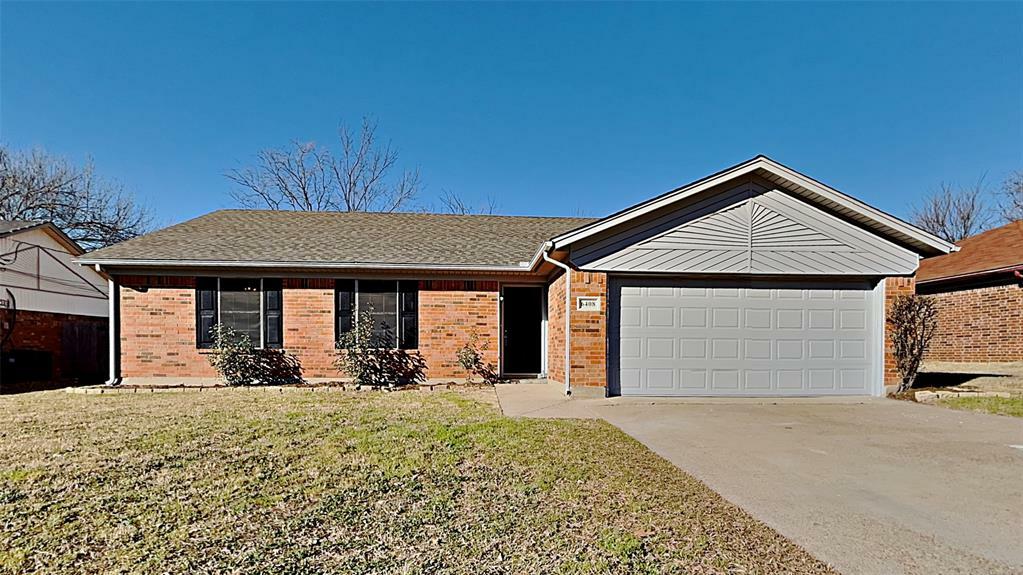 Property Photo:  6408 Elm Springs Drive  TX 76001 