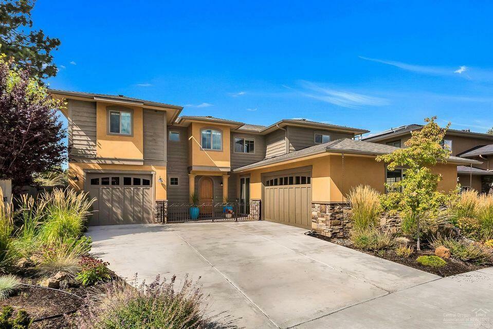 60962 Woods Valley Place  Bend OR 97702 photo