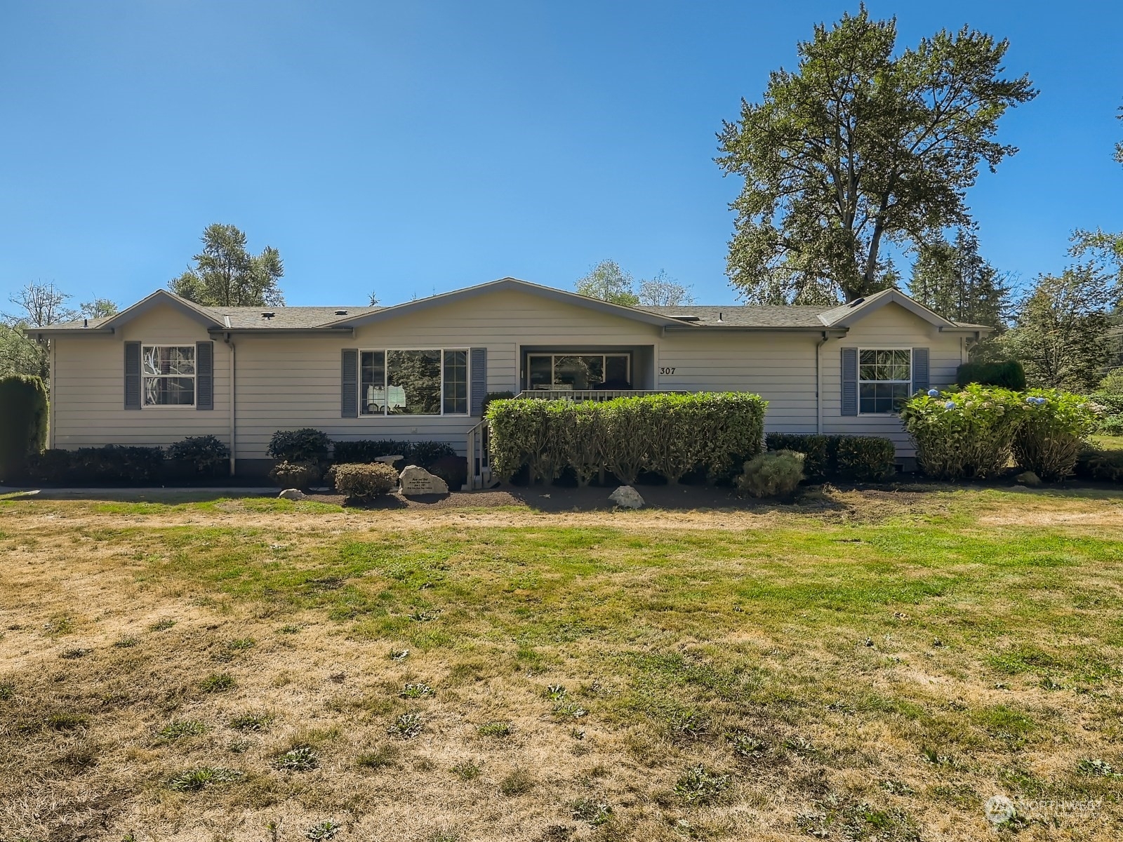 Property Photo:  307 S Machias Road  WA 98290 