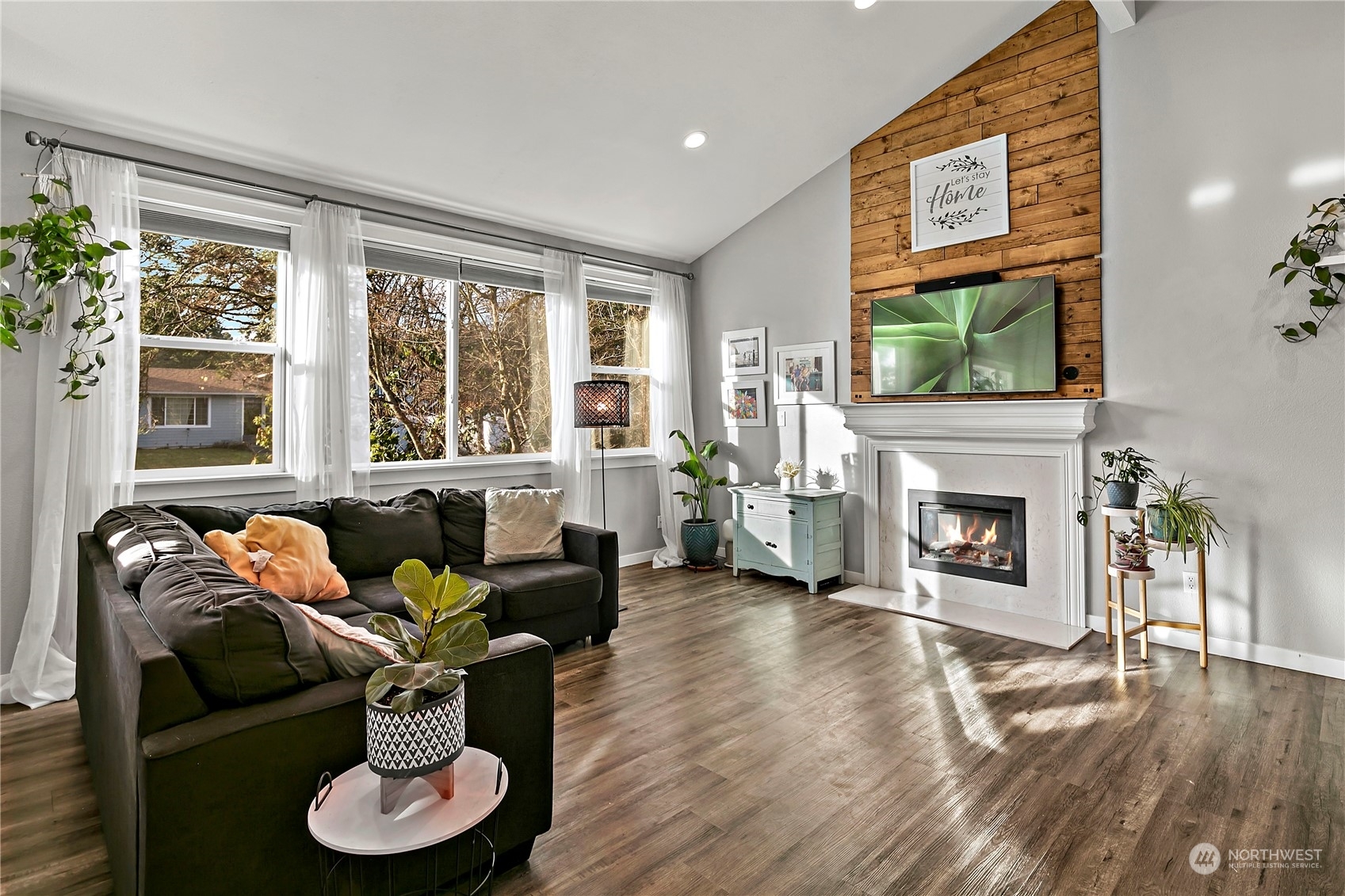 Property Photo: 25342 170th Place SE WA 98042