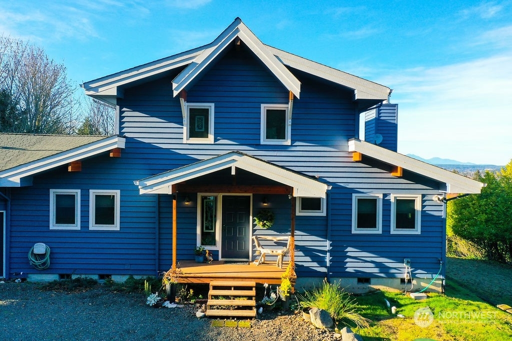 Property Photo:  3750 Tracyton Beach Road NW  WA 98310 