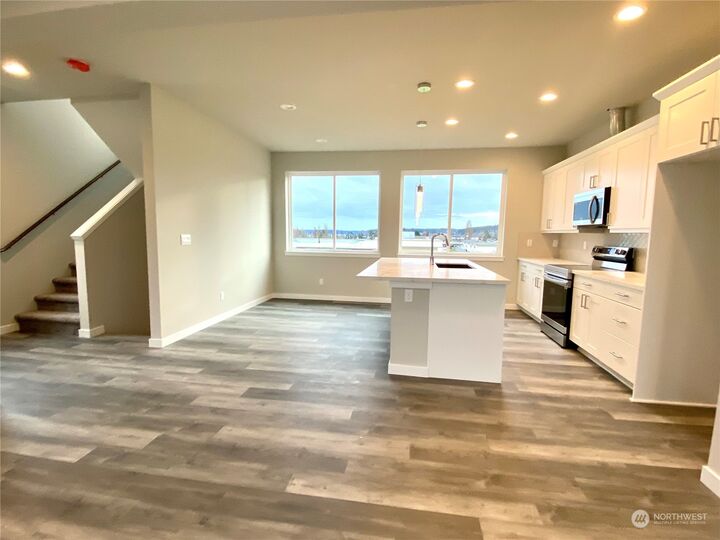 Property Photo: 195 SW 4th Lane WA 98277