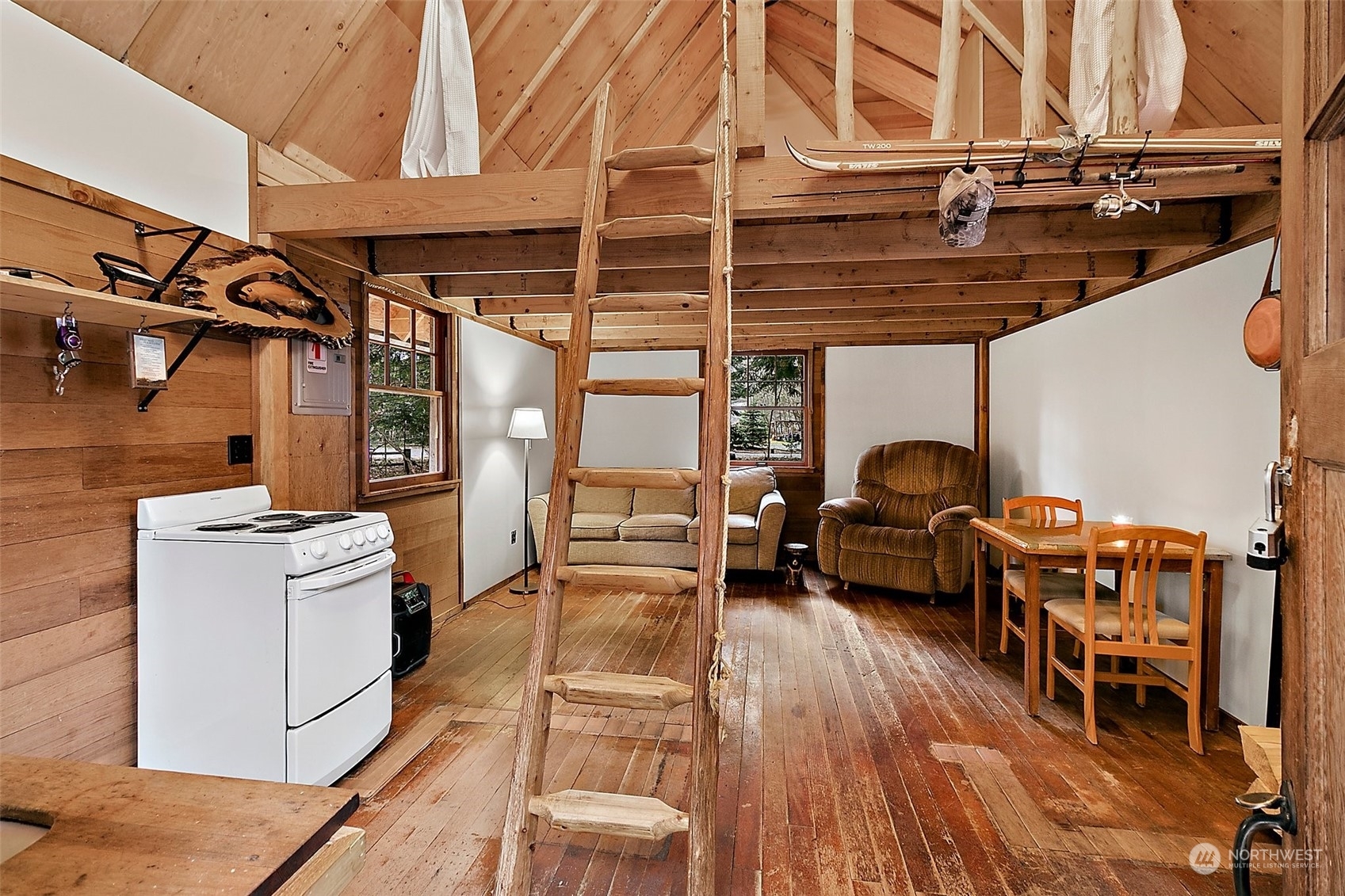 Property Photo: 107 Rainbow Place WA 98361