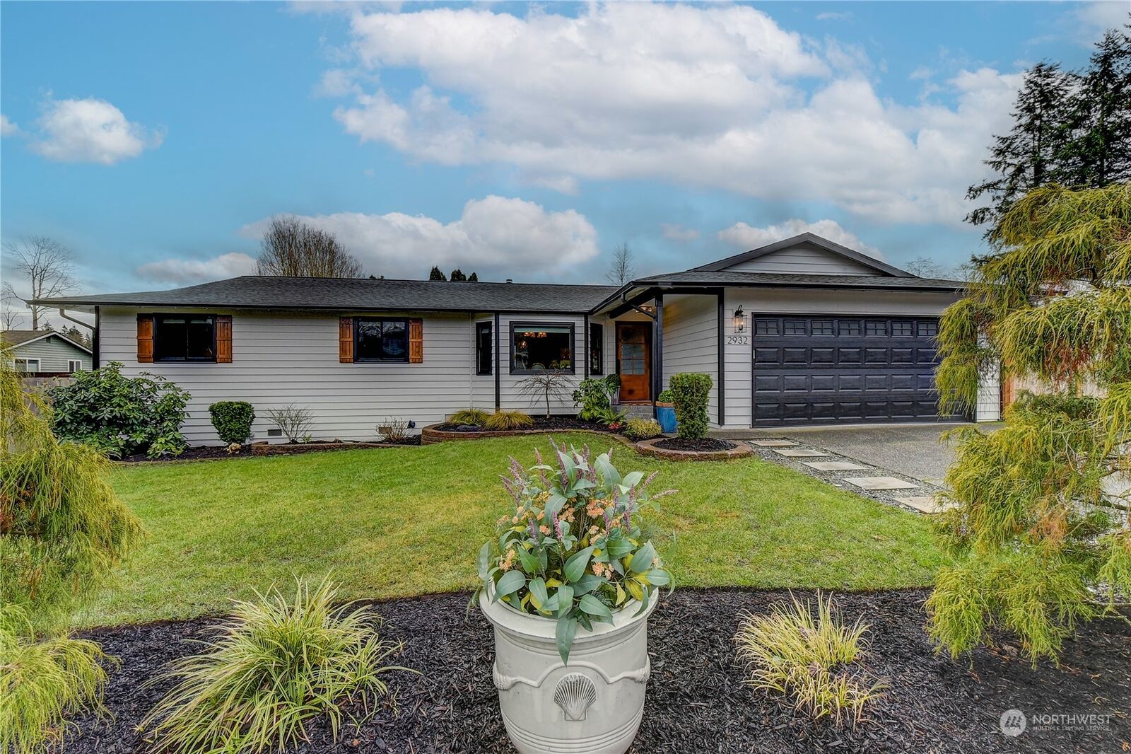 Property Photo: 2932 211th Street SW WA 98036