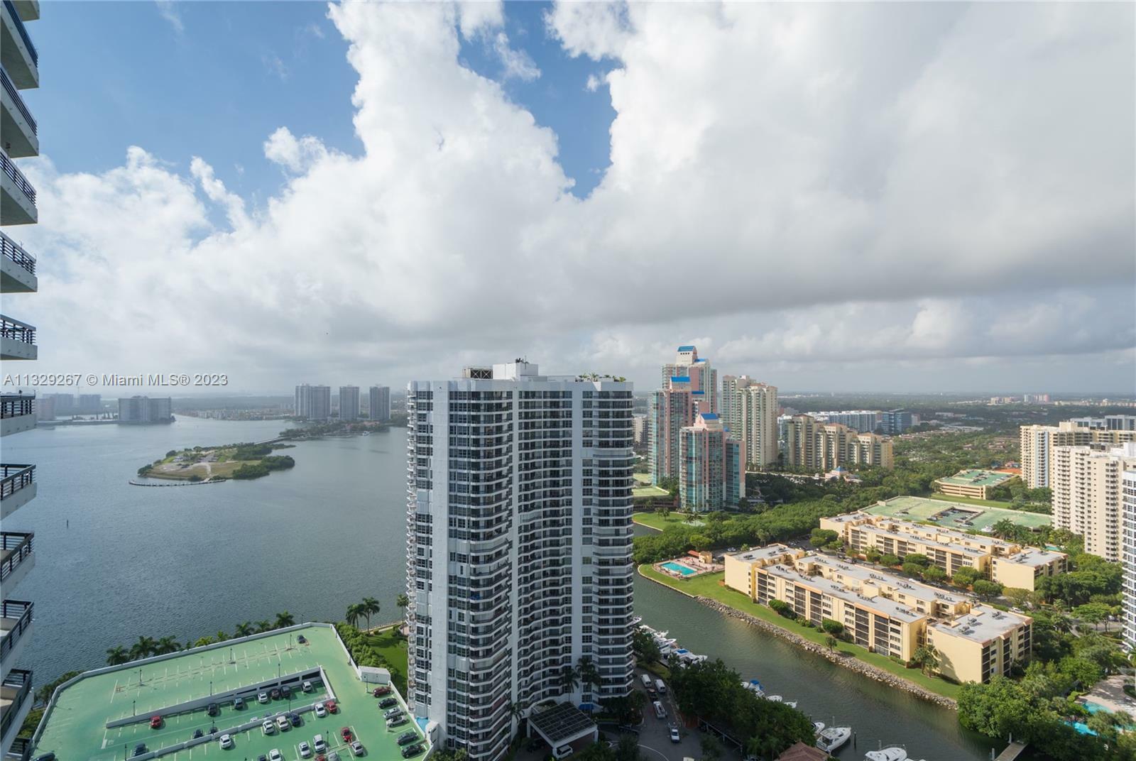 Property Photo: 3500 Mystic Pointe Dr 3503 FL 33180