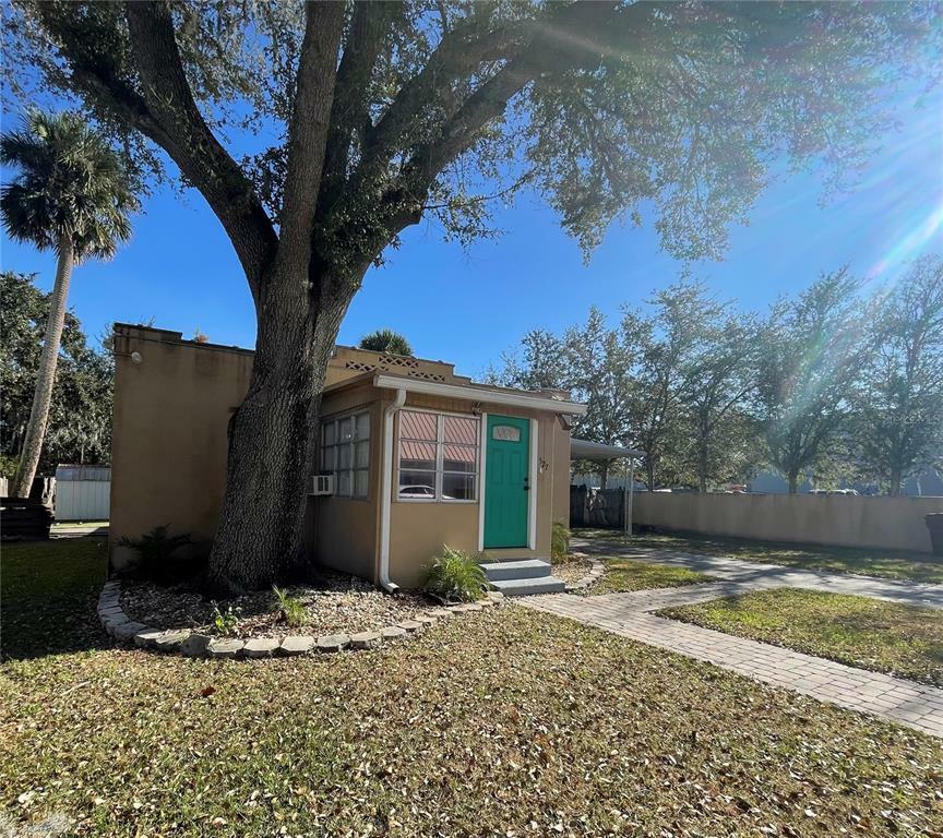 Property Photo:  527 Brack Street  FL 34744 