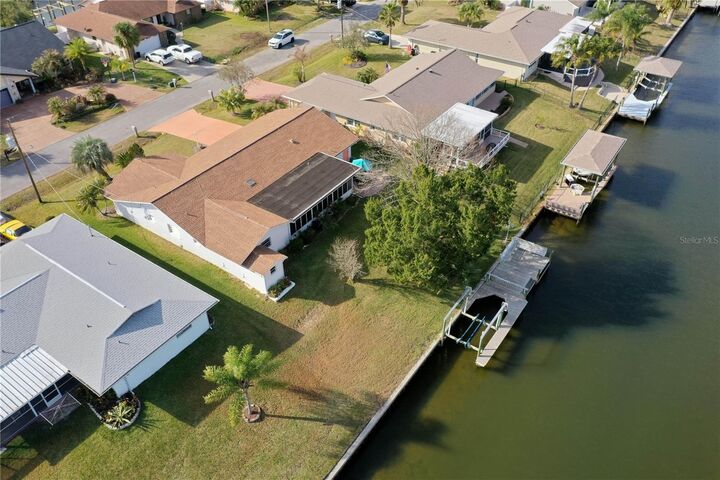 Property Photo:  19 Clearview Court S  FL 32137 