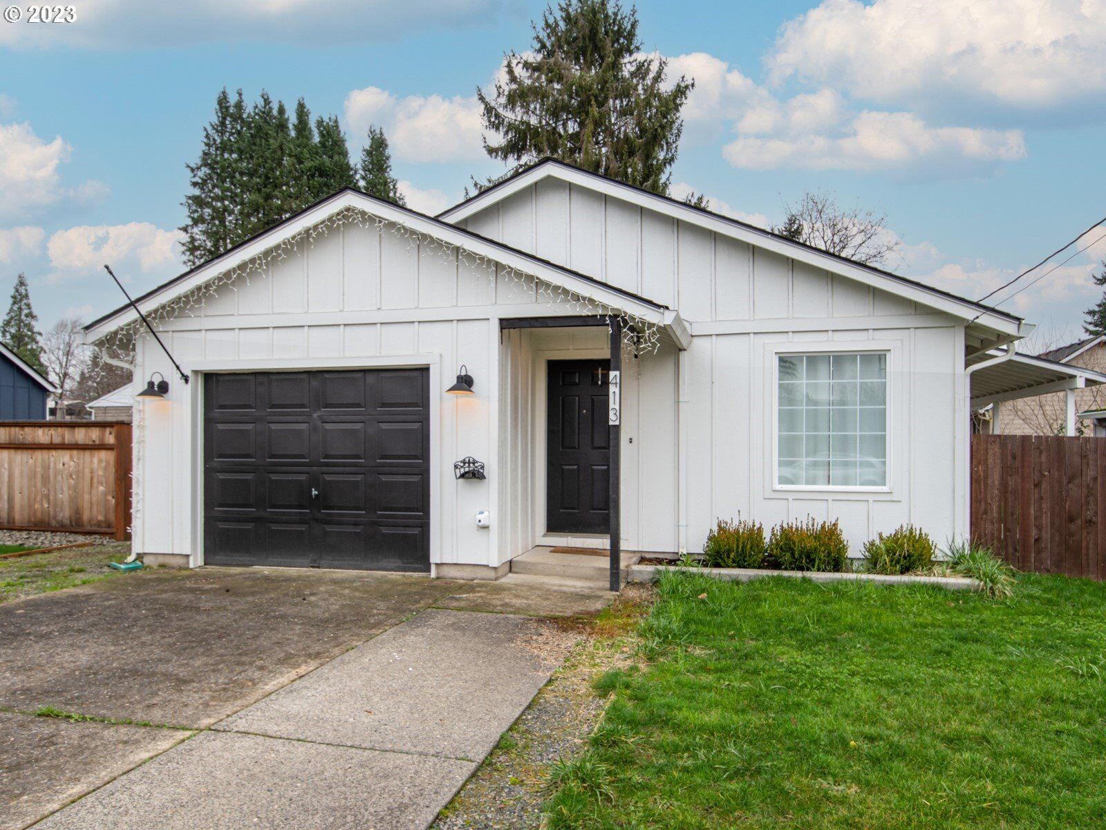 Property Photo:  413 NE 3rd Ave  WA 98604 