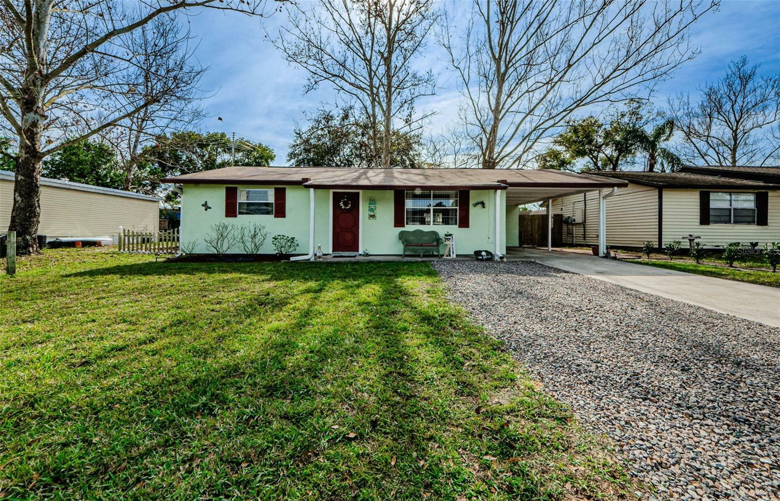 Property Photo: 6436 Pueblo Avenue FL 34653