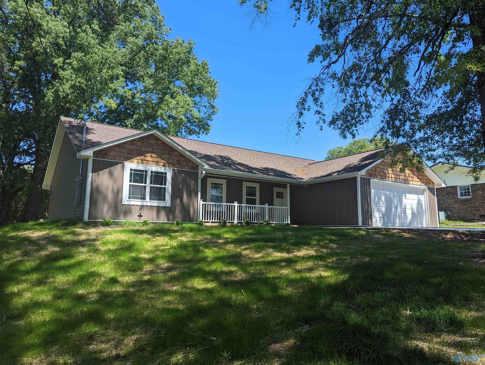 Property Photo: 1520 Cedar Bend Road N AL 35907