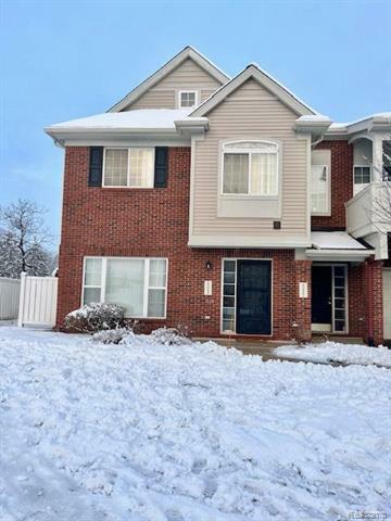 Property Photo:  23064 Fairlane Boulevard  MI 48183 