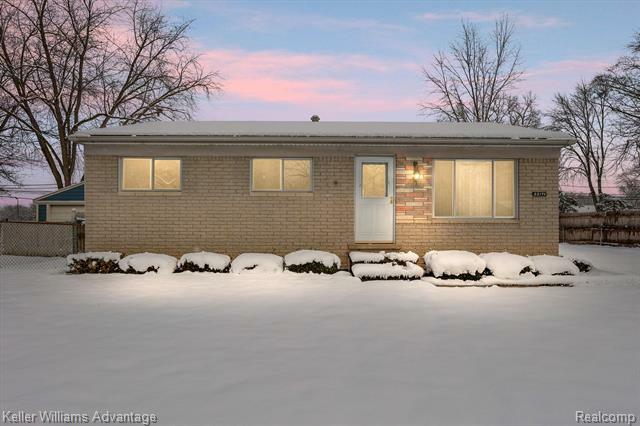 Property Photo:  22176 Tulane Avenue  MI 48336 