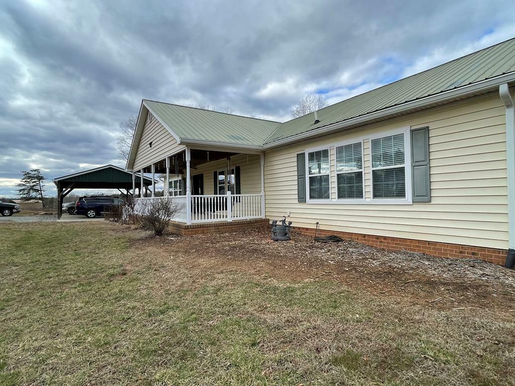 Property Photo:  1182 Henrys Trail  VA 24577 